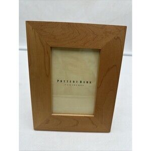 Pottery Barn Wood Gallery  Picture Frame 4"x6"